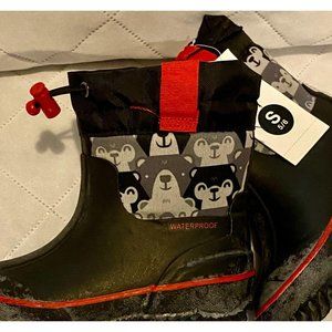 Cat & Jack size 5/6 Snow boots